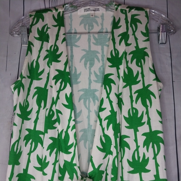 Diane Von Furstenberg Green Palm Sleeveless Yahzi Silk Jersey Wrap Dress - Picture 3 of 13